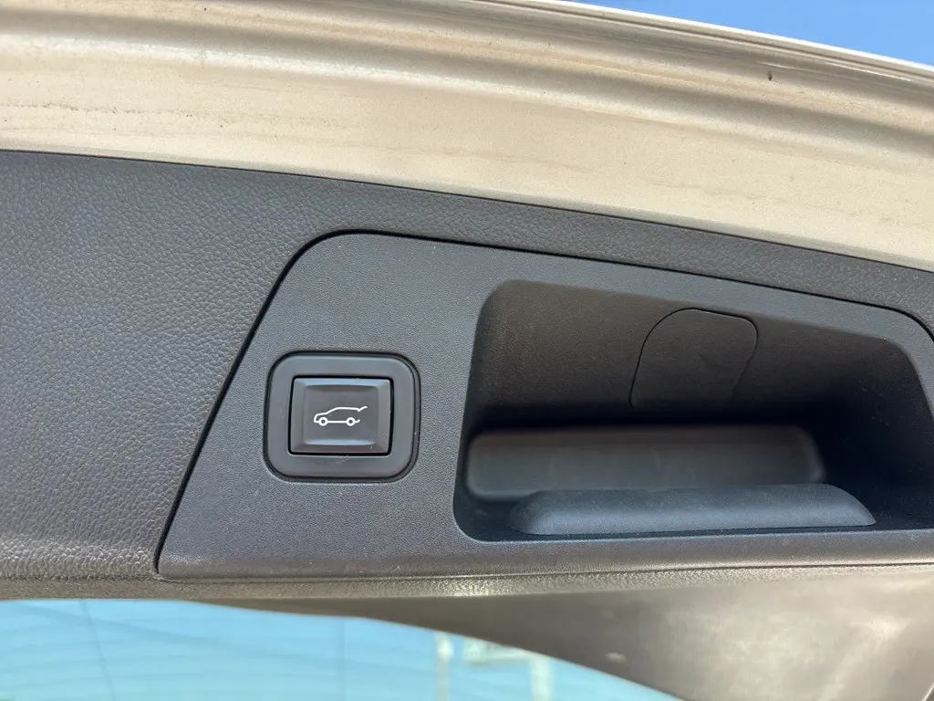 2018 Buick Envision Essence photo 29