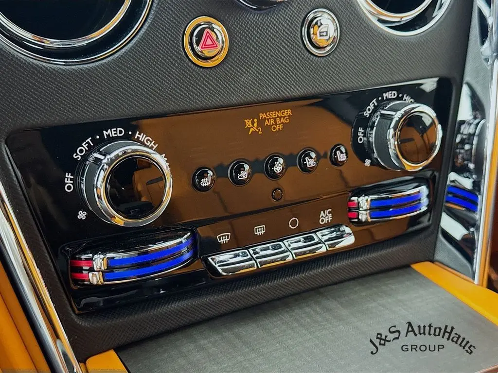 2022 Rolls Royce Cullinan RR31 photo 19