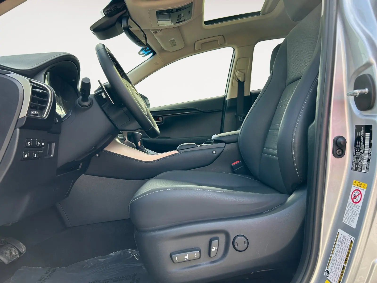 2019 Lexus NX 300 AWD photo 9