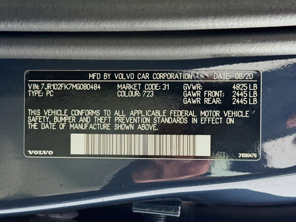 2021 Volvo - image 33