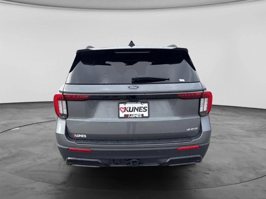 2025 Ford Explorer ST-LINE - Photo 12