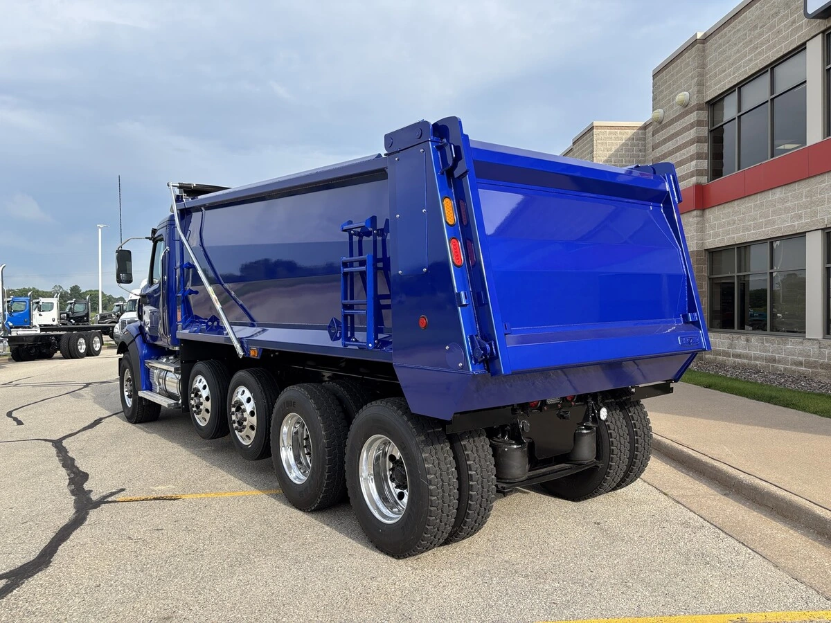 2027 Western Star 49X — photo 7