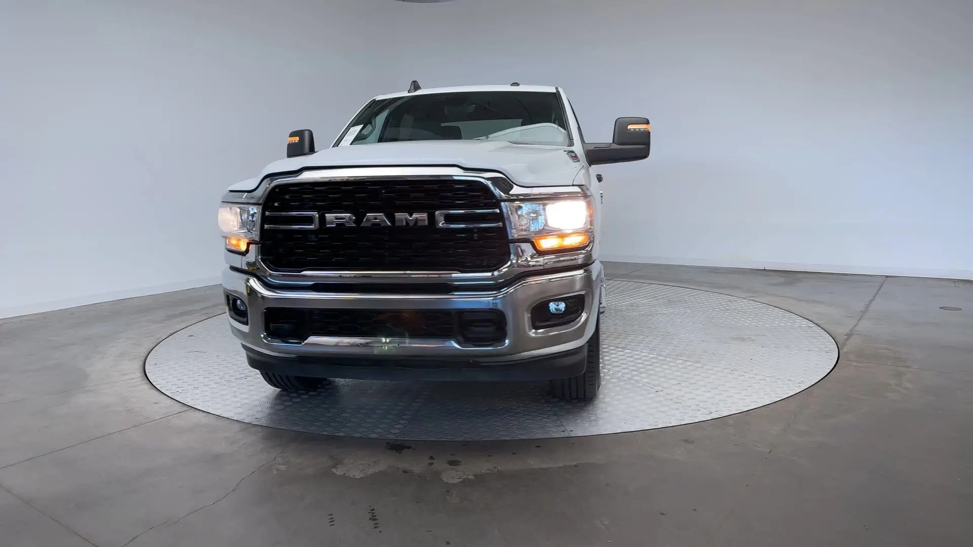 2024 Ram 2500 Big Horn photo 5