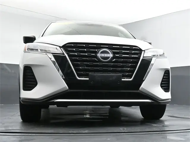 2023 Nissan Kicks S photo 29
