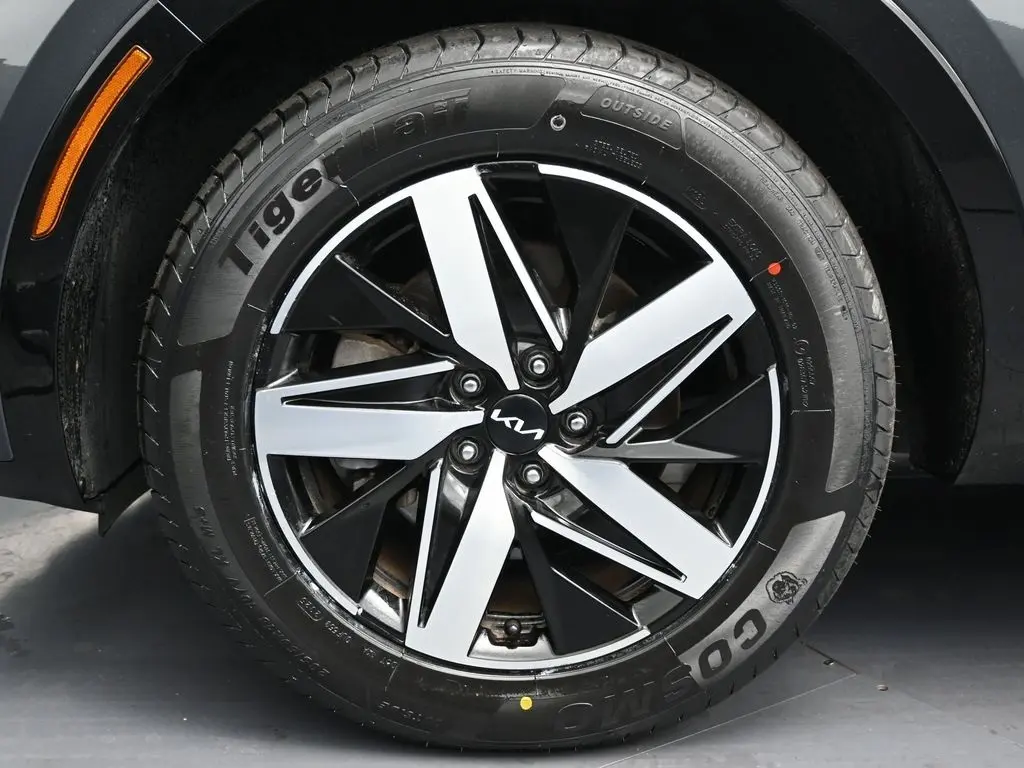 2022 Kia Sorento S photo 4