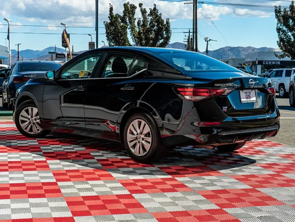 2024 Nissan Sentra S photo 3