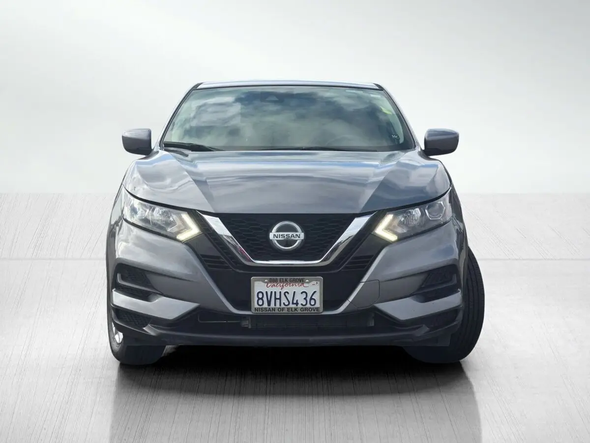 2021 Nissan Rogue Sport S photo 2
