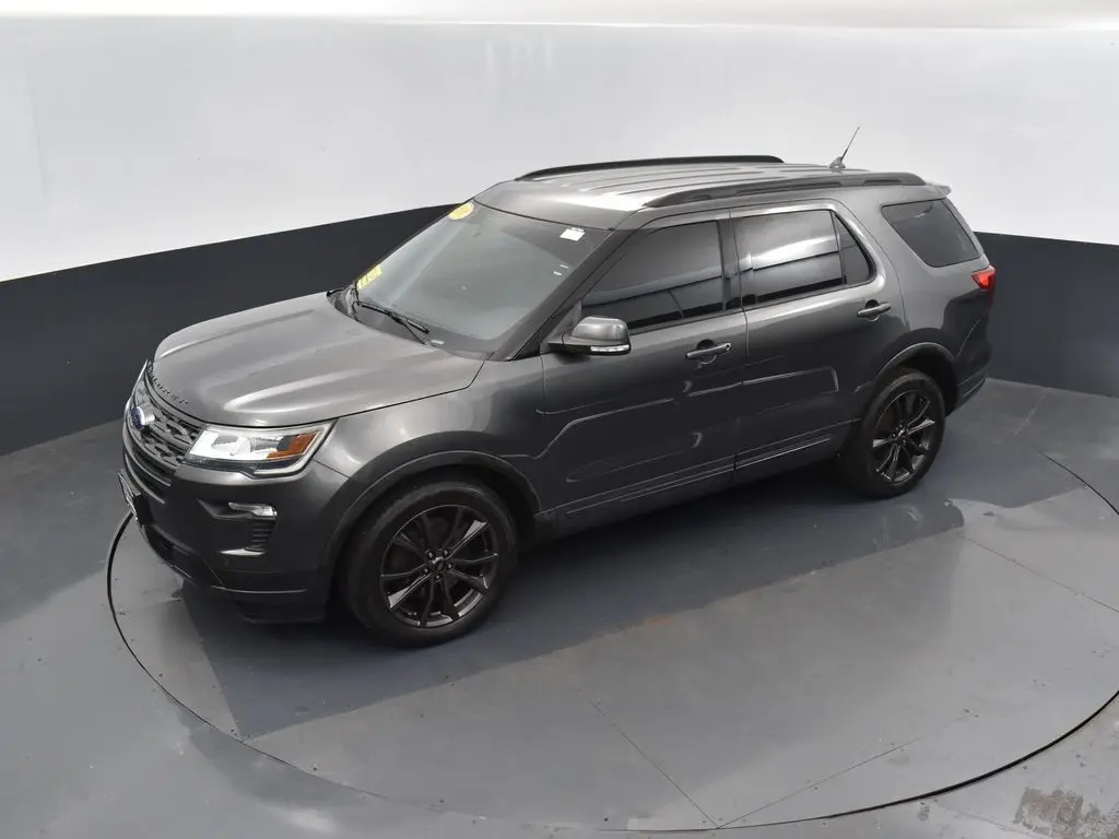 2018 Ford Explorer XLT photo 38