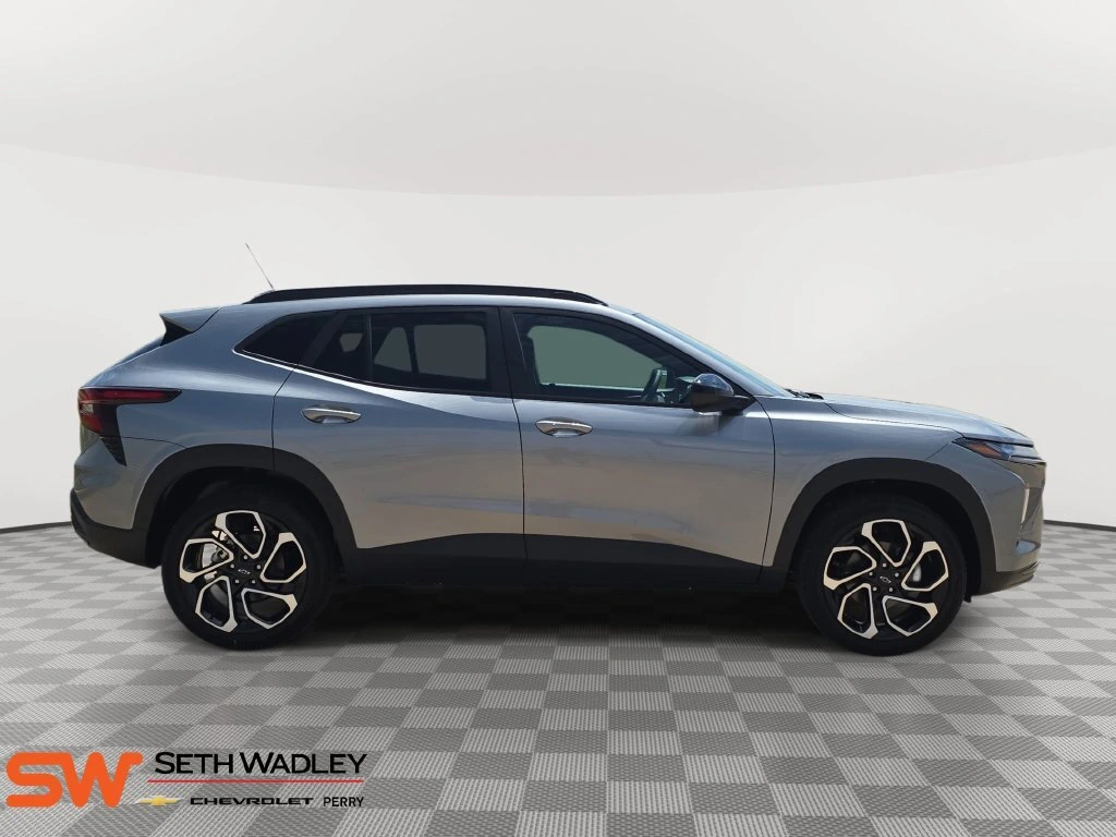 2026 Chevrolet Trax RS - Photo 8