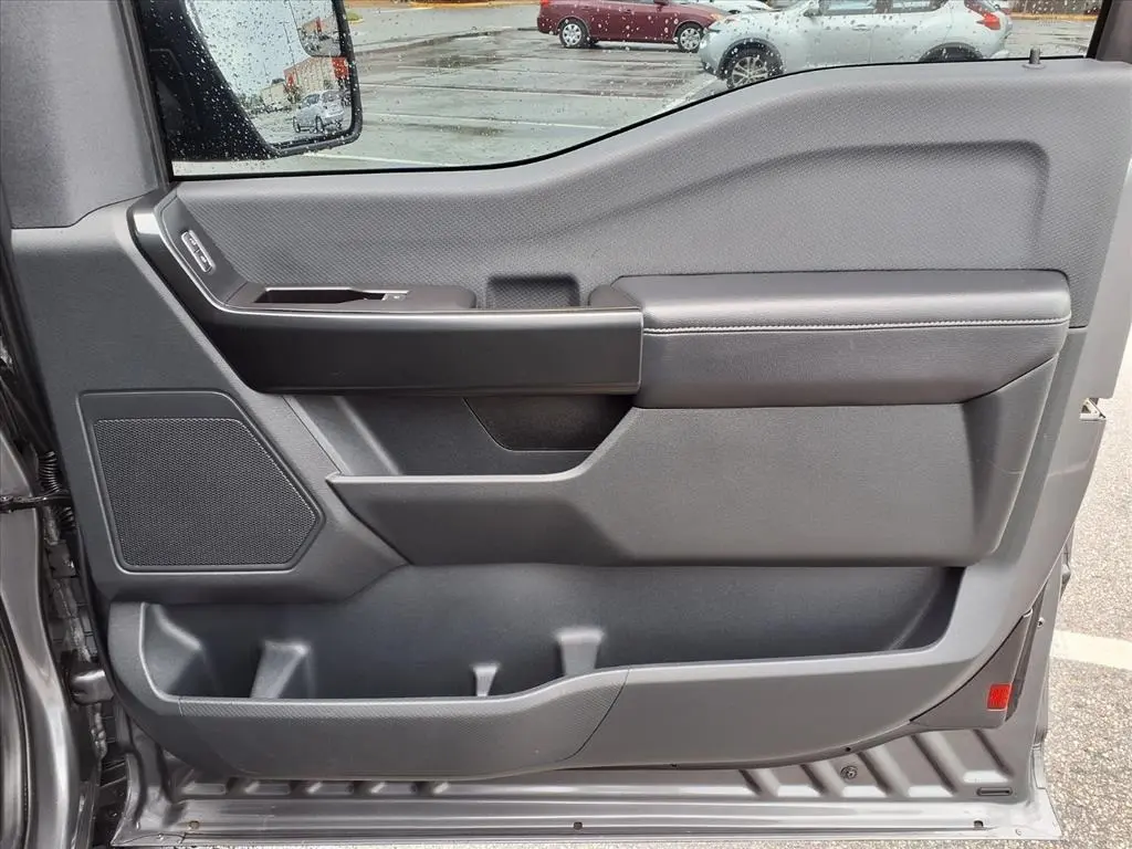 2021 Ford F-150 XL photo 15