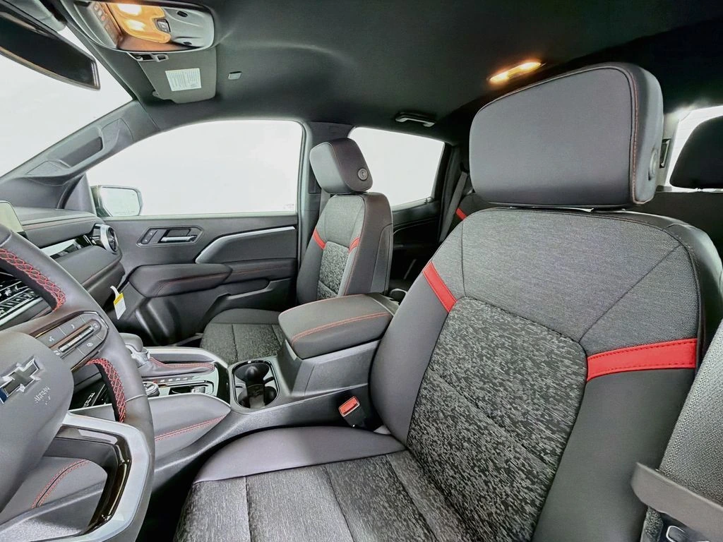 2026 Chevrolet Colorado Z71 - Photo 22