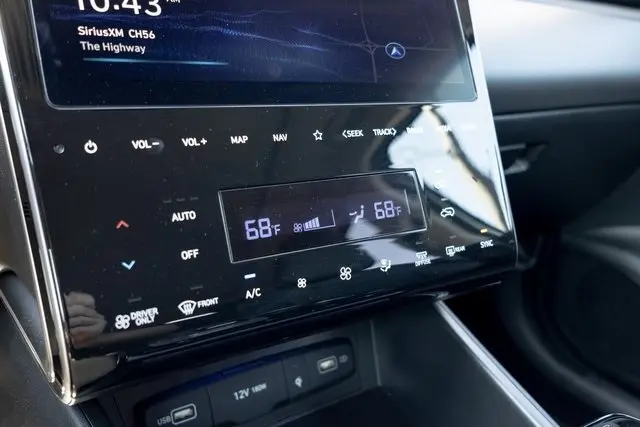 2024 Hyundai Tucson Hybrid SEL Convenience photo 13