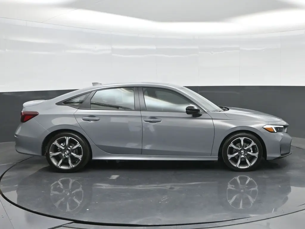 2026 Honda Civic Hybrid Sport photo 4