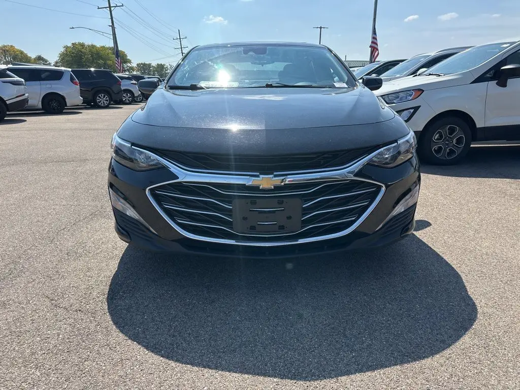 2023 Chevrolet Malibu 1LT photo 11