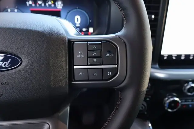 2025 Ford F-150 Lariat photo 29