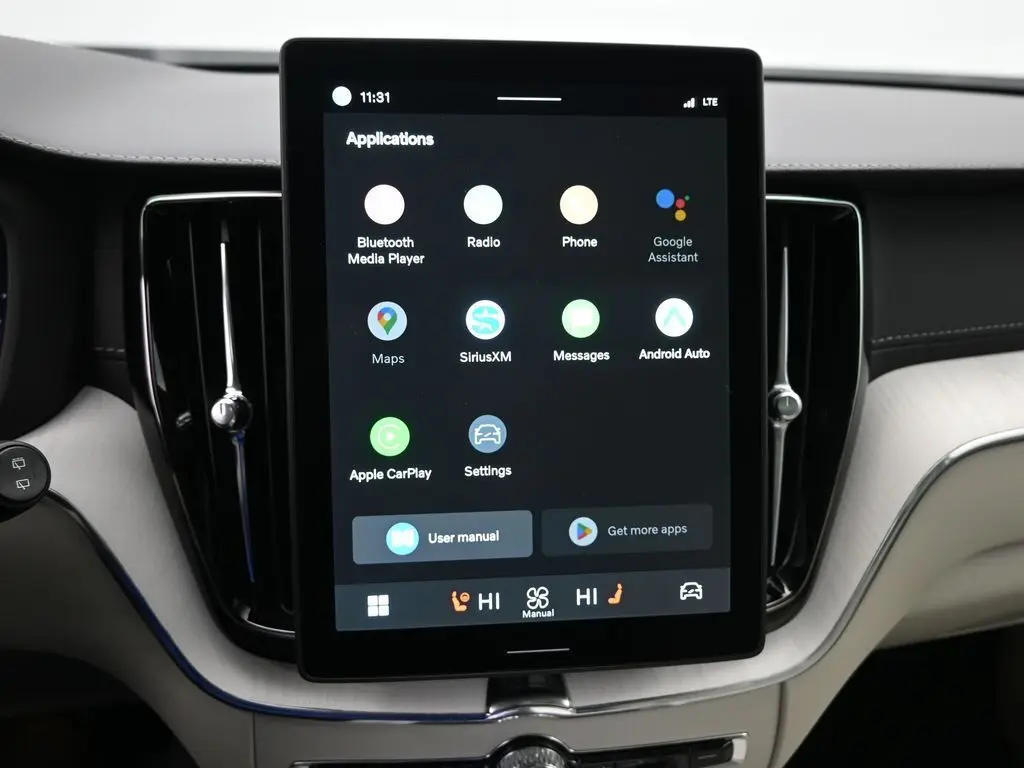 2026 Volvo - image 12