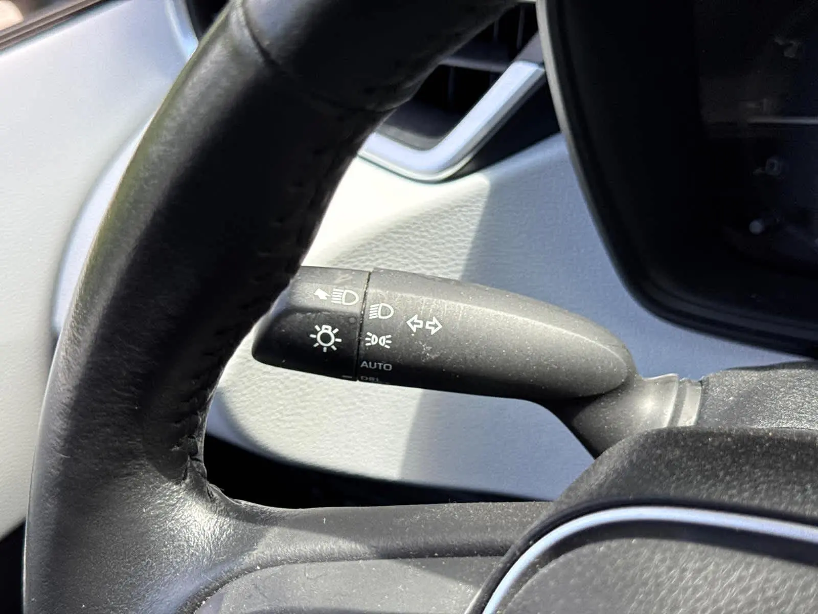 2024 Toyota Corolla SE Premium photo 20