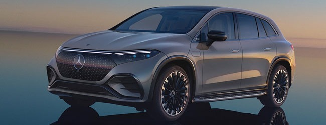 Experience the EQS SUV