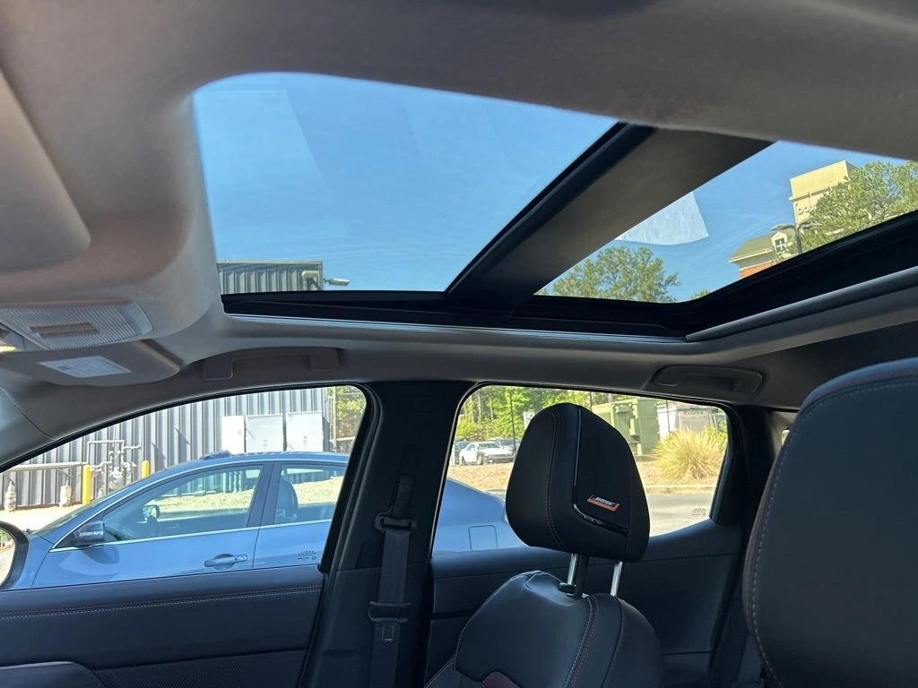 2026 Nissan Kicks 2.0 SR's photo