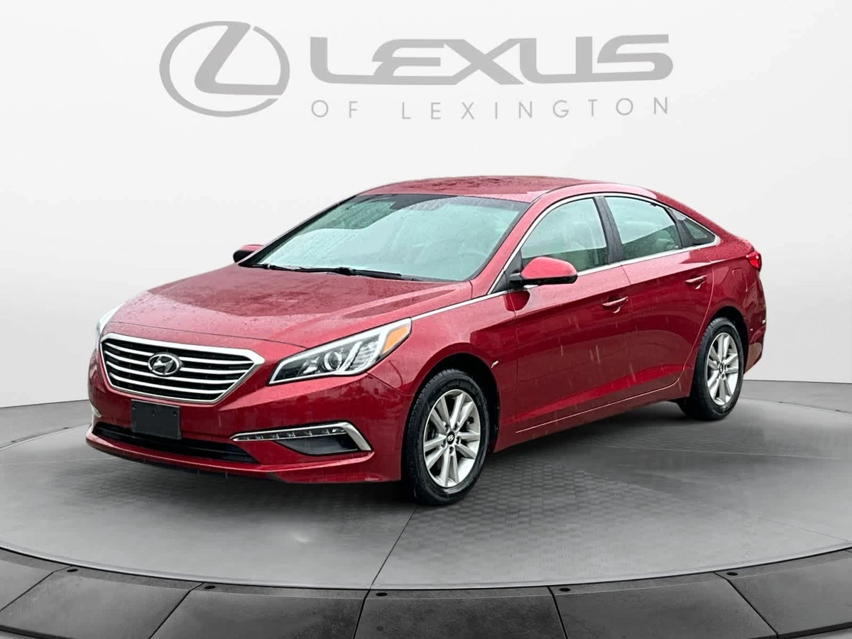 2015 Hyundai Sonata SE's photo