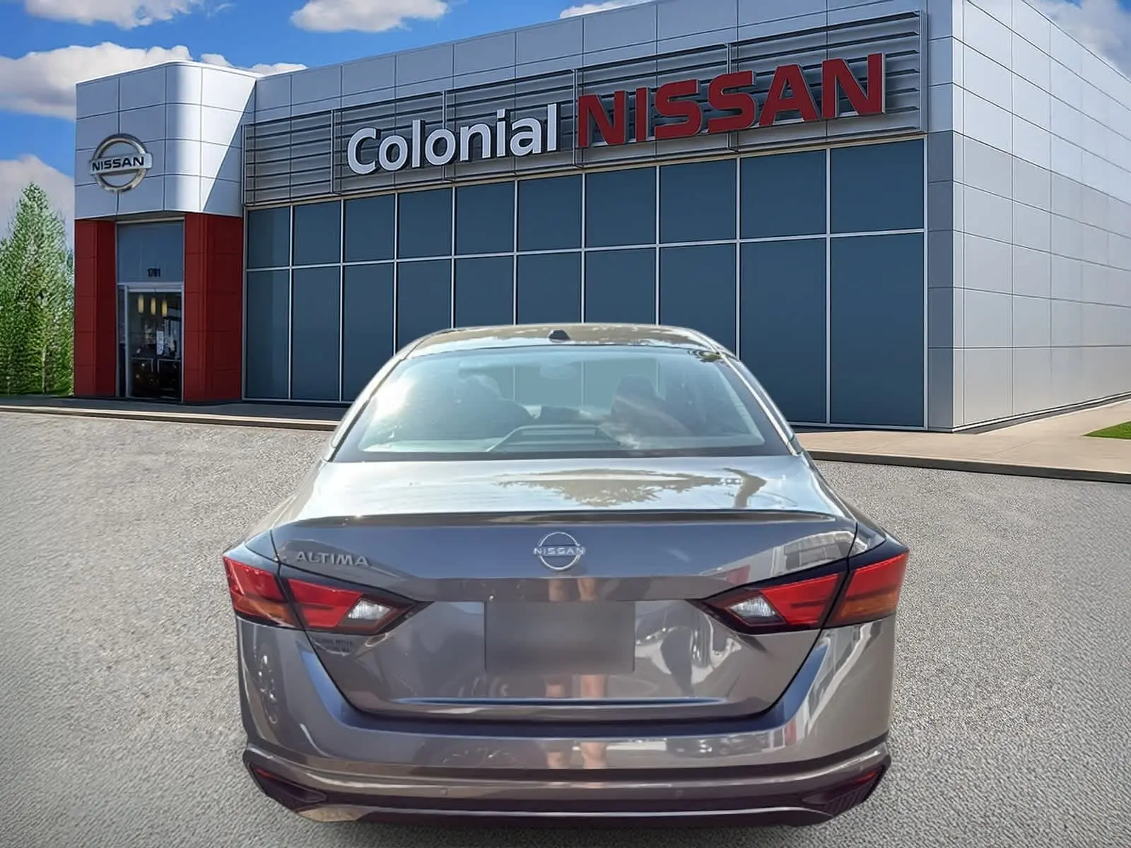 2025 Nissan Altima S photo 3