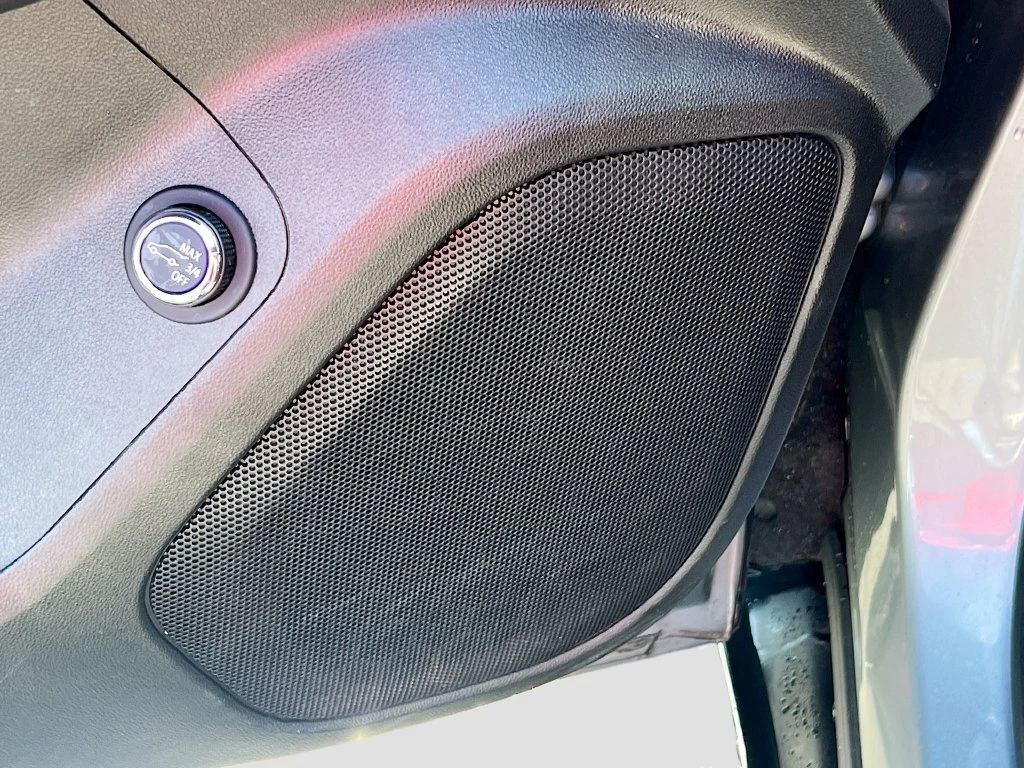 2023 GMC Acadia SLE - Photo 23