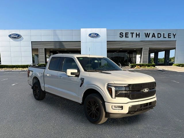 2025 Ford F-150 Platinum's photo