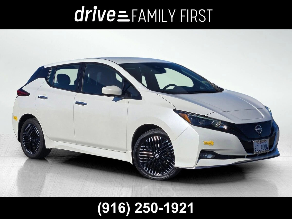 2023 Nissan Leaf SV Plus's photo