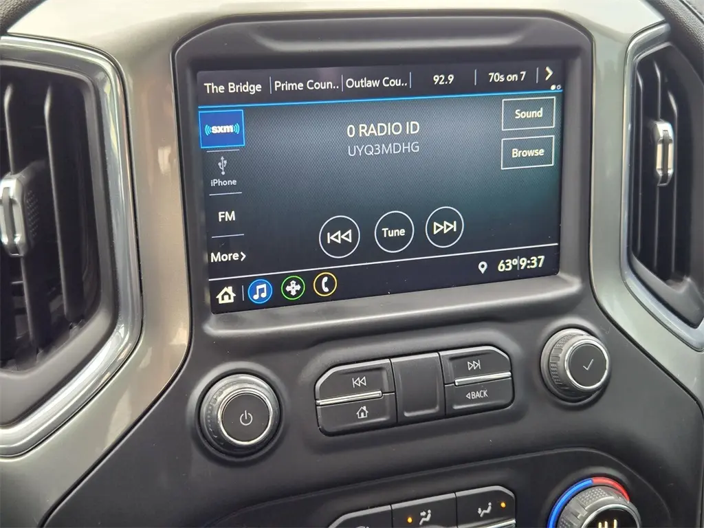 2021 Chevrolet Silverado 1500 LT photo 16