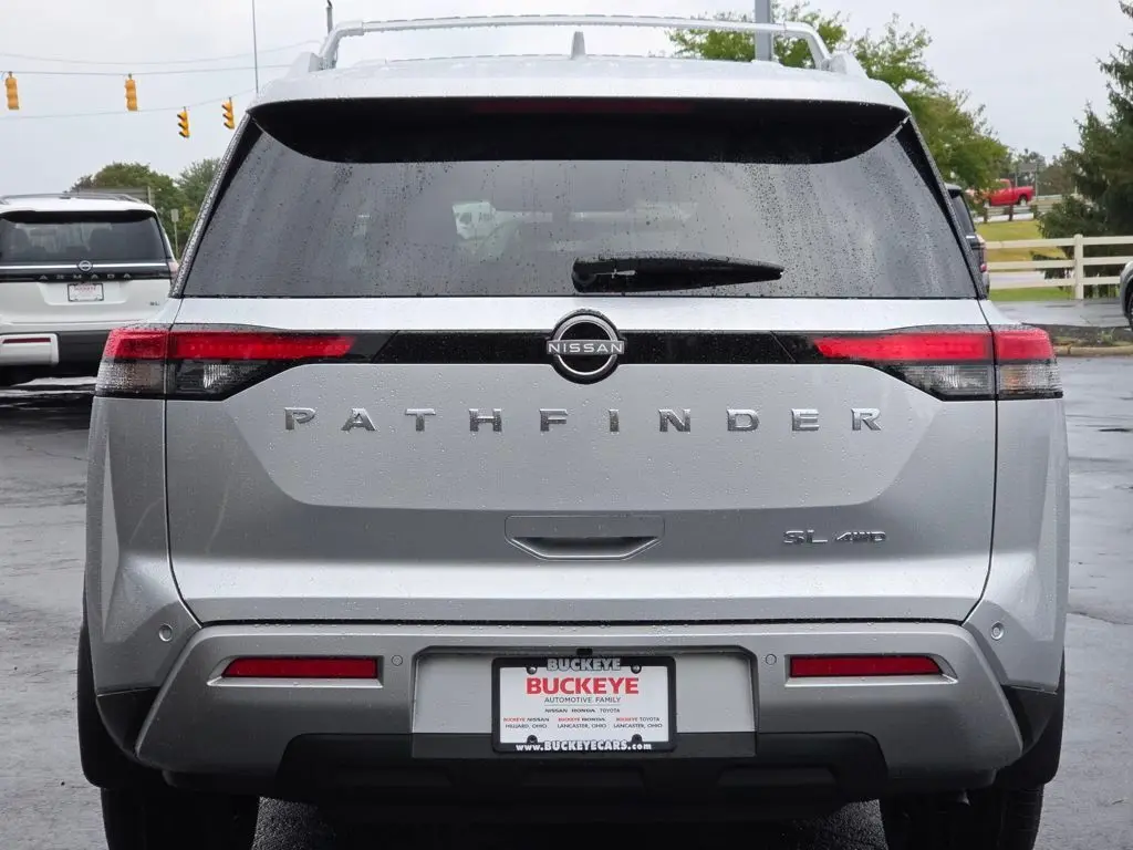 2025 Nissan Pathfinder SL photo 26