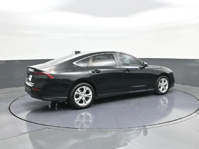 2024 Honda Accord LX - Photo 13