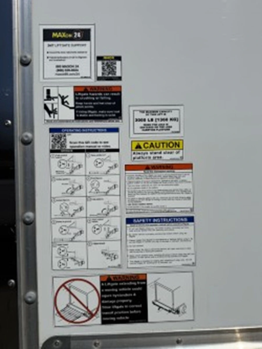 2022 International - image 10