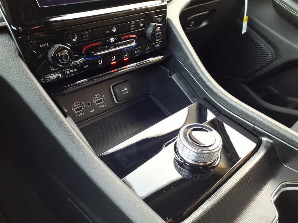 2025 Jeep Grand Cherokee Laredo - Photo 9