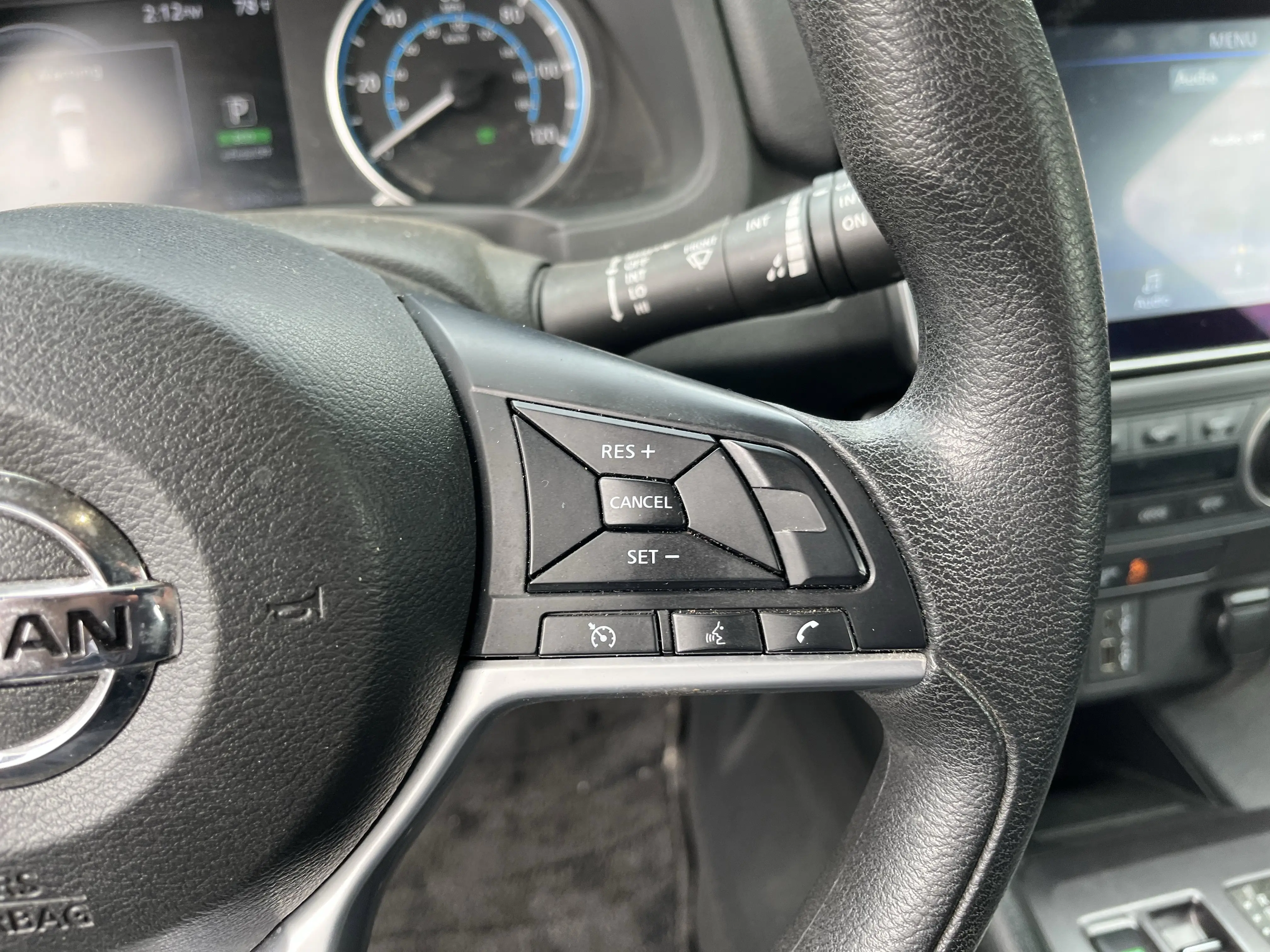 2022 Nissan Leaf Plus photo 13