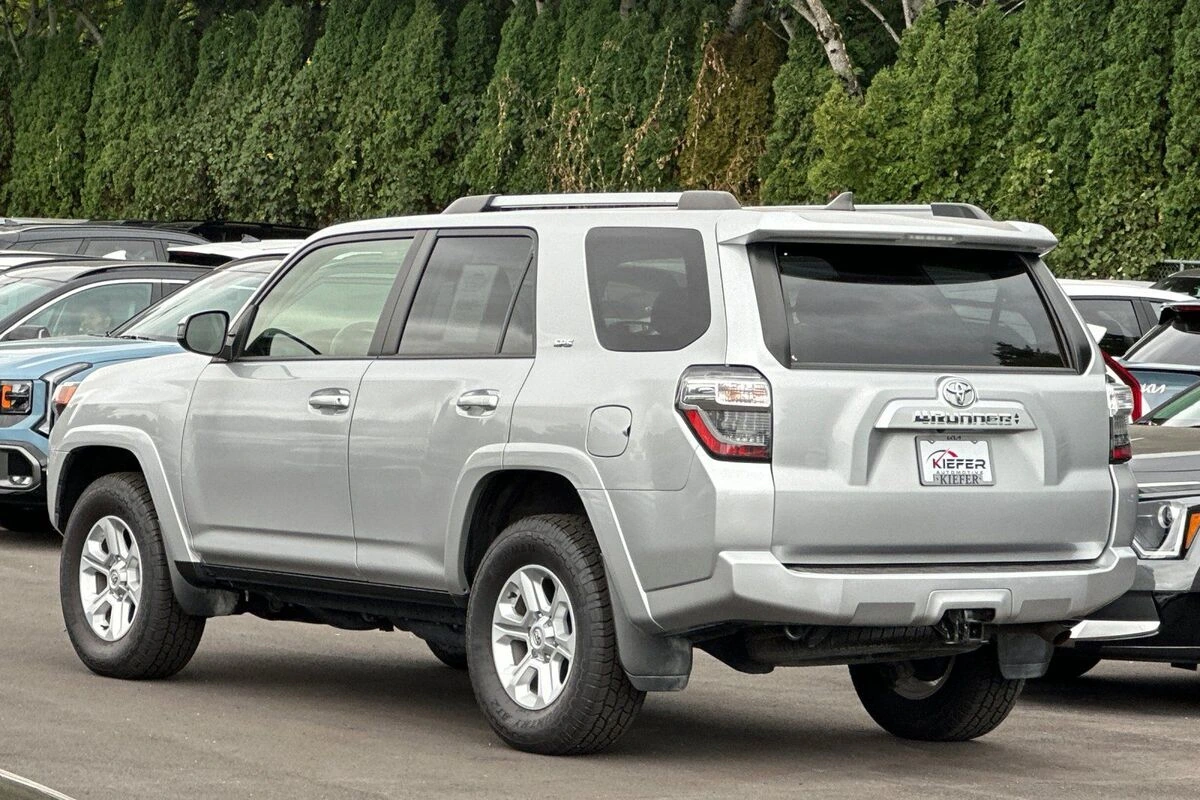 2024 Toyota 4Runner SR5 - Photo 6