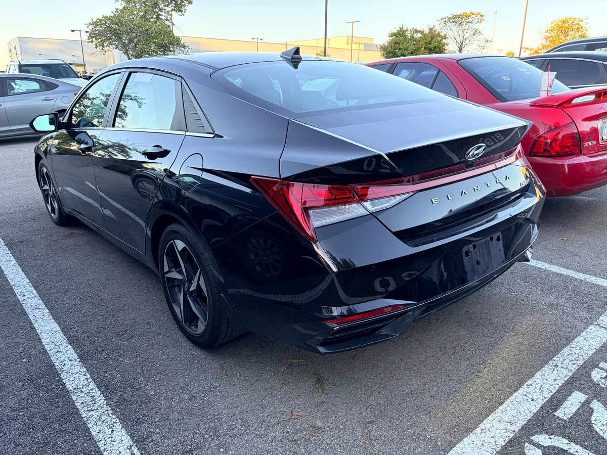 Used 2023 Hyundai Elantra Limited with VIN KMHLP4AG3PU407482 for sale in Kansas City
