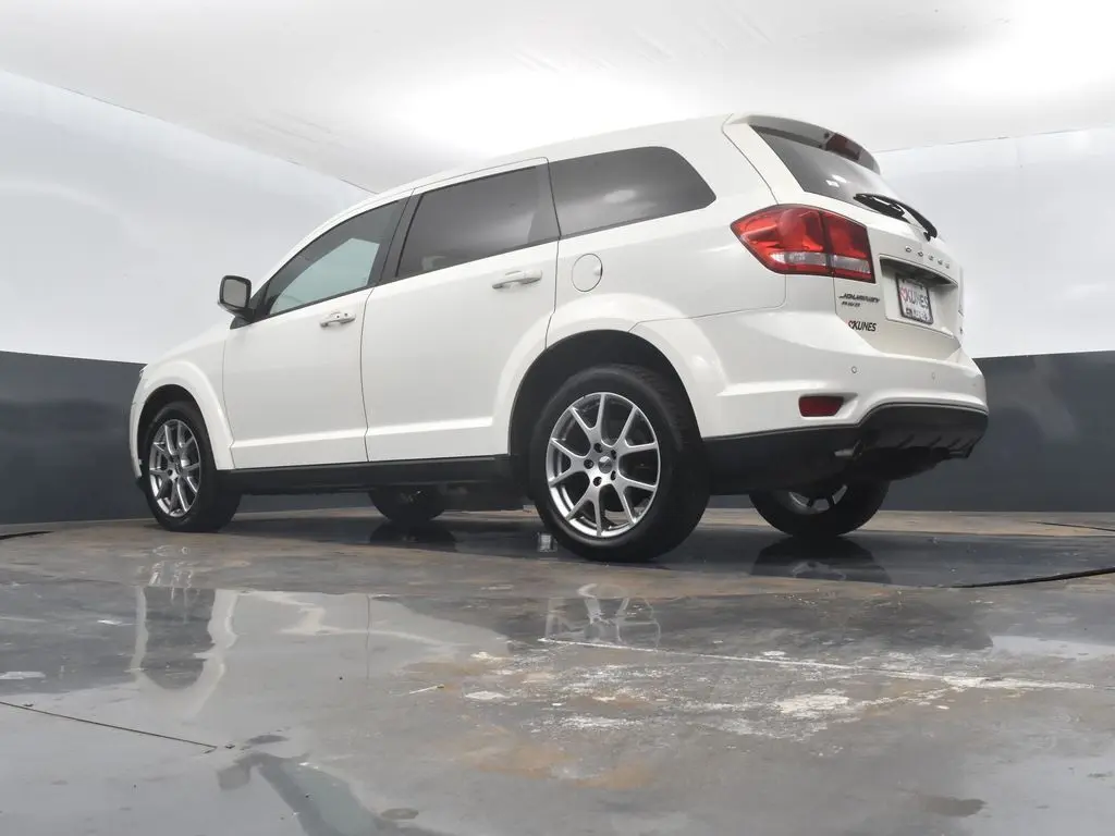 2015 Dodge Journey R/T photo 44