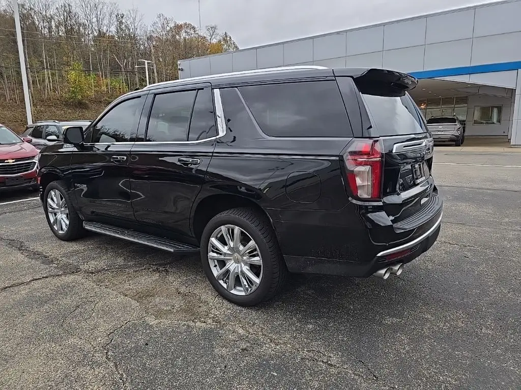 2021 Chevrolet Tahoe High Country photo 2
