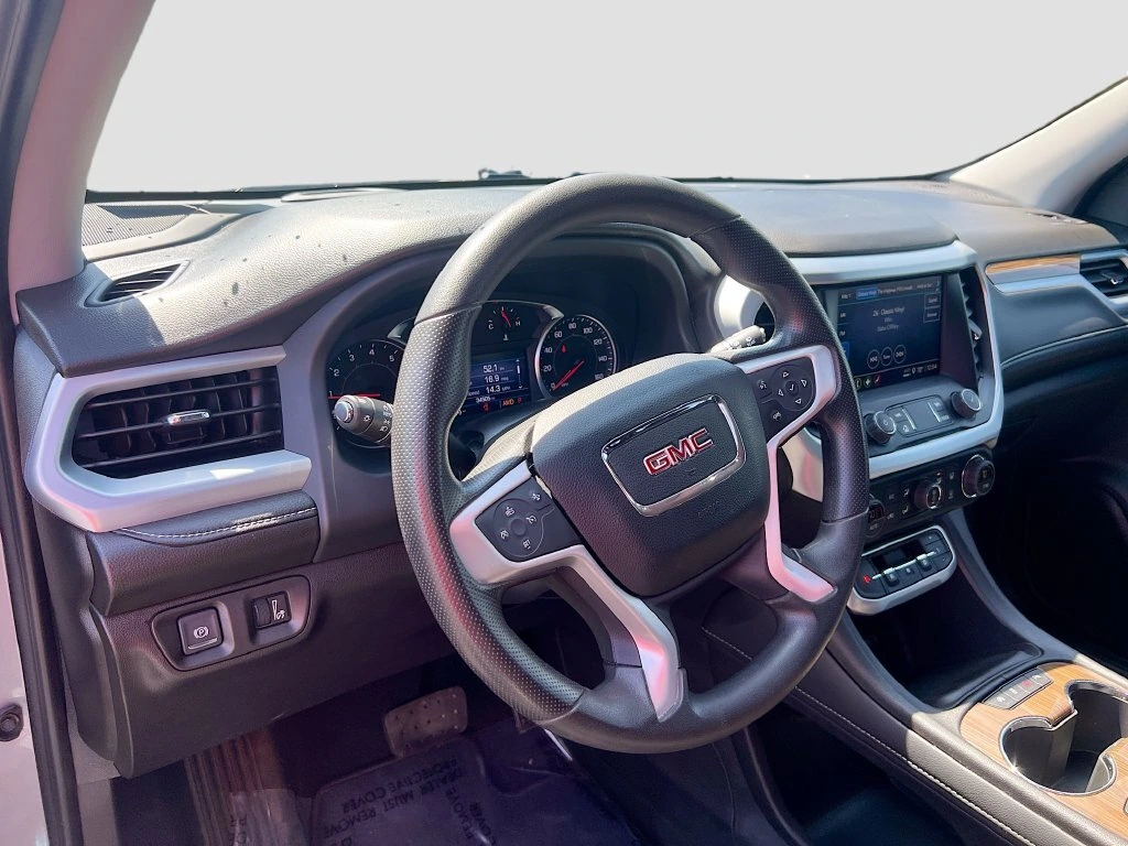 2023 GMC Acadia SLE - Photo 11