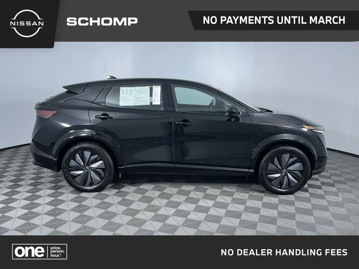 2023 Nissan Ariya Engage's photo