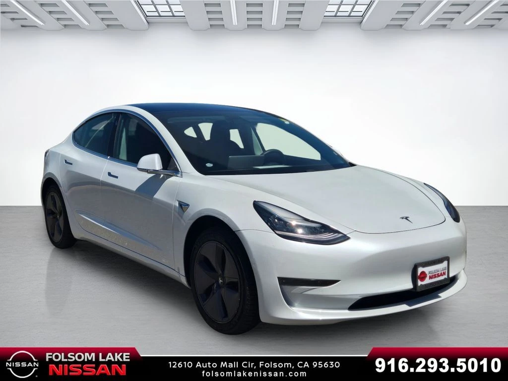 2020 Tesla Model 3 Standard Range Plus's photo