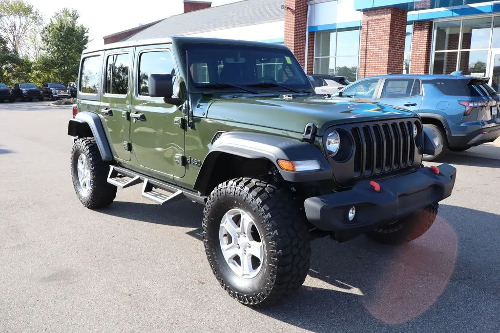 2022 Jeep Wrangler Unlimited Sport photo 2
