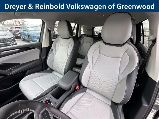 2026 Volkswagen Tiguan SE - Photo 25