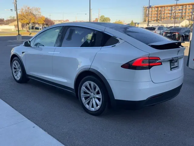 2018 Tesla Model X 100D photo 4