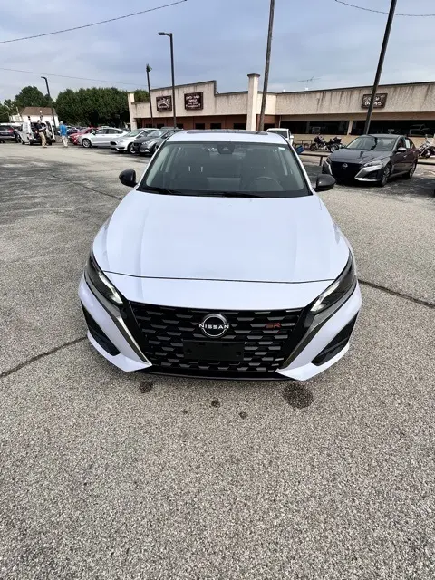 Used 2024 Nissan Altima SR with VIN 1N4BL4CV1RN411735 for sale in Enid, OK