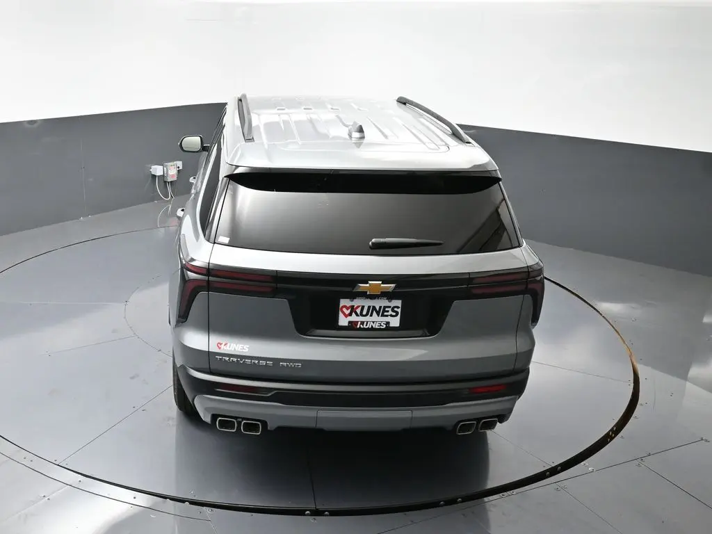 2026 Chevrolet Traverse 2LT photo 35