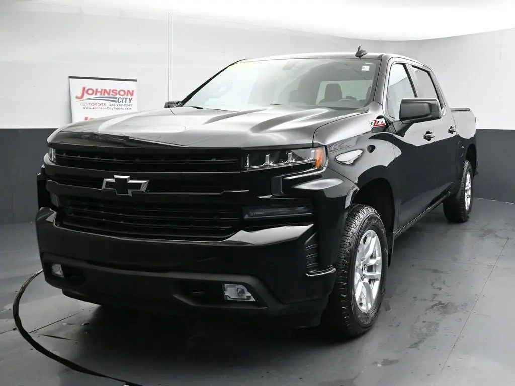 2021 Chevrolet Silverado 1500 RST photo 3