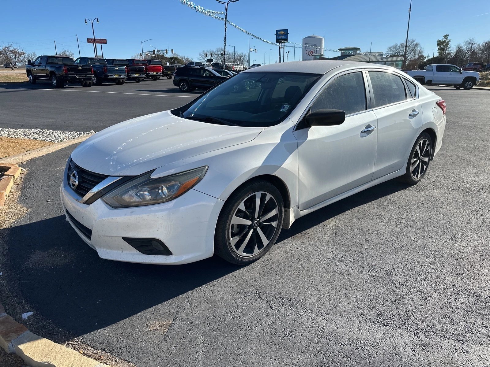 2018 Nissan Altima SR's photo