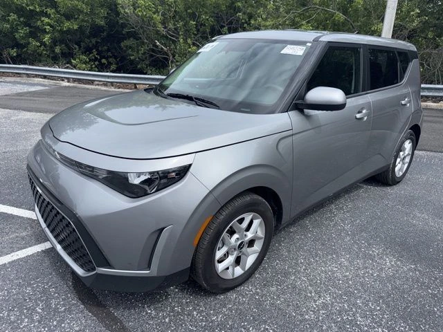 2025 Kia Soul 2.0L LX IVT's photo