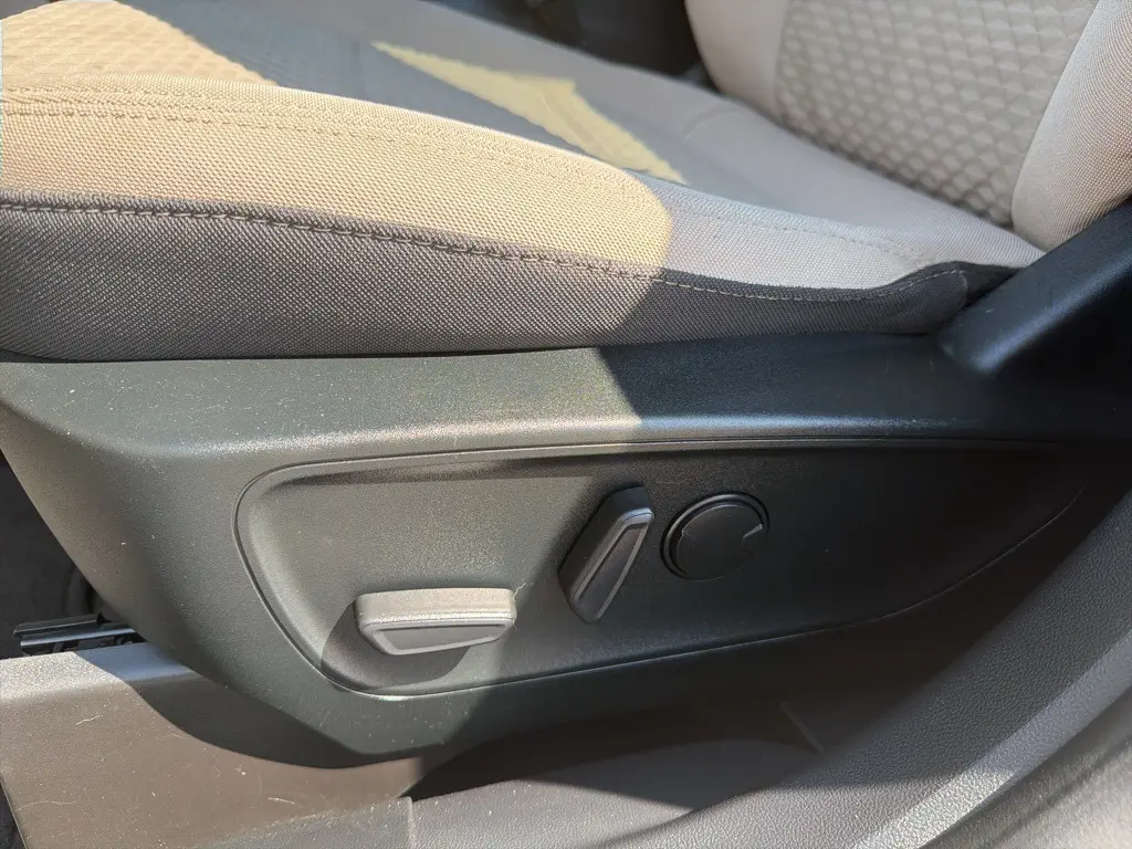 2022 Ford Escape SE photo 15